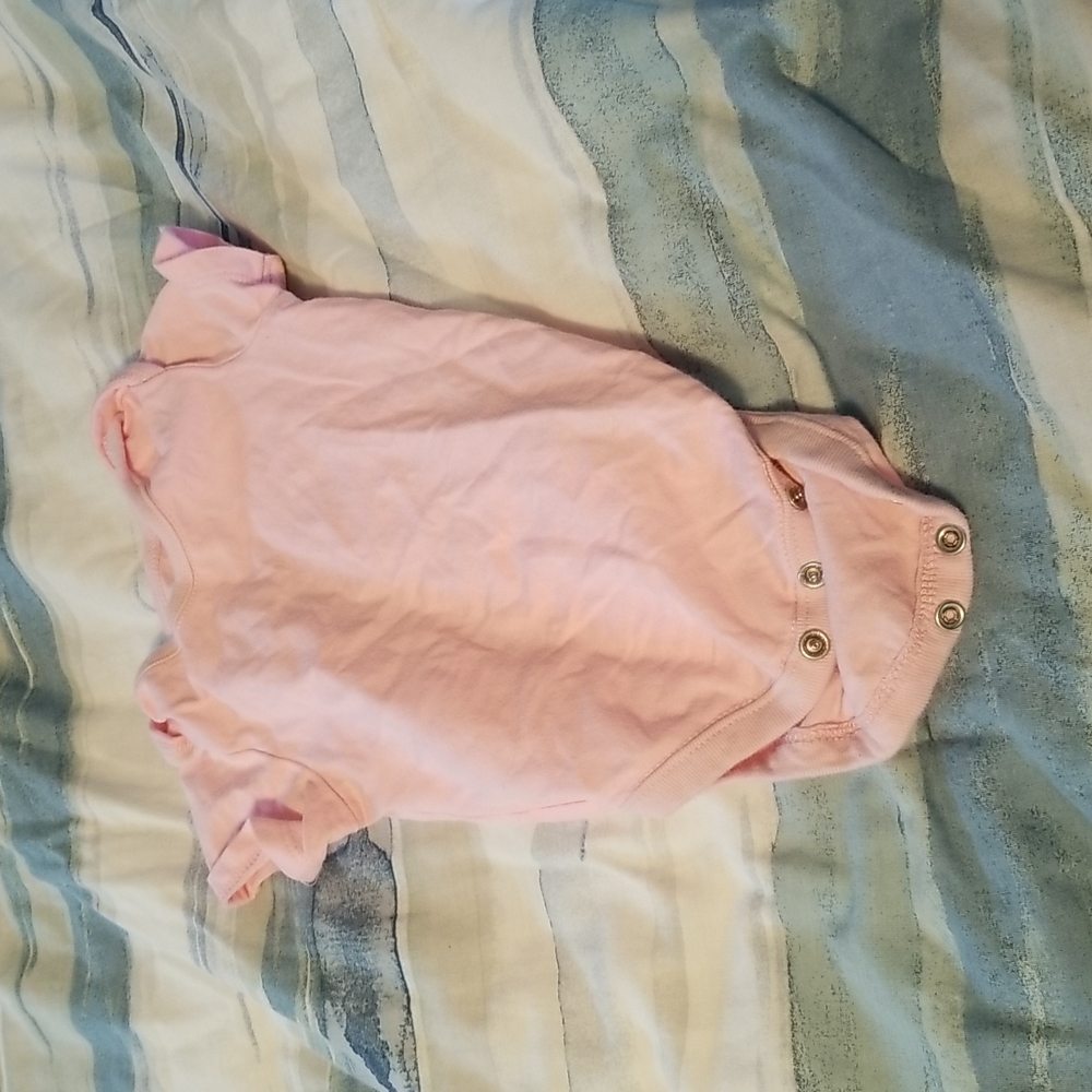 5/25 short sleeve onsie by place
